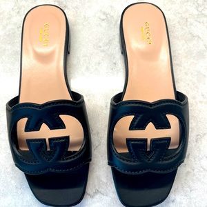 NIB Gucci Interlocking G Cut-Out Slides